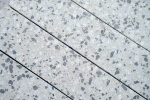 Тротуарная плитка Готика Granite FINERRO, Грис-Парга, Шемрок / Трилистник, 200х200х100 мм