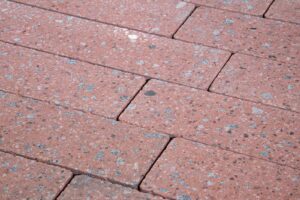 Тротуарная плитка Готика Granite FINO, Травертин, Шемрок / Трилистник, 200х200х100 мм